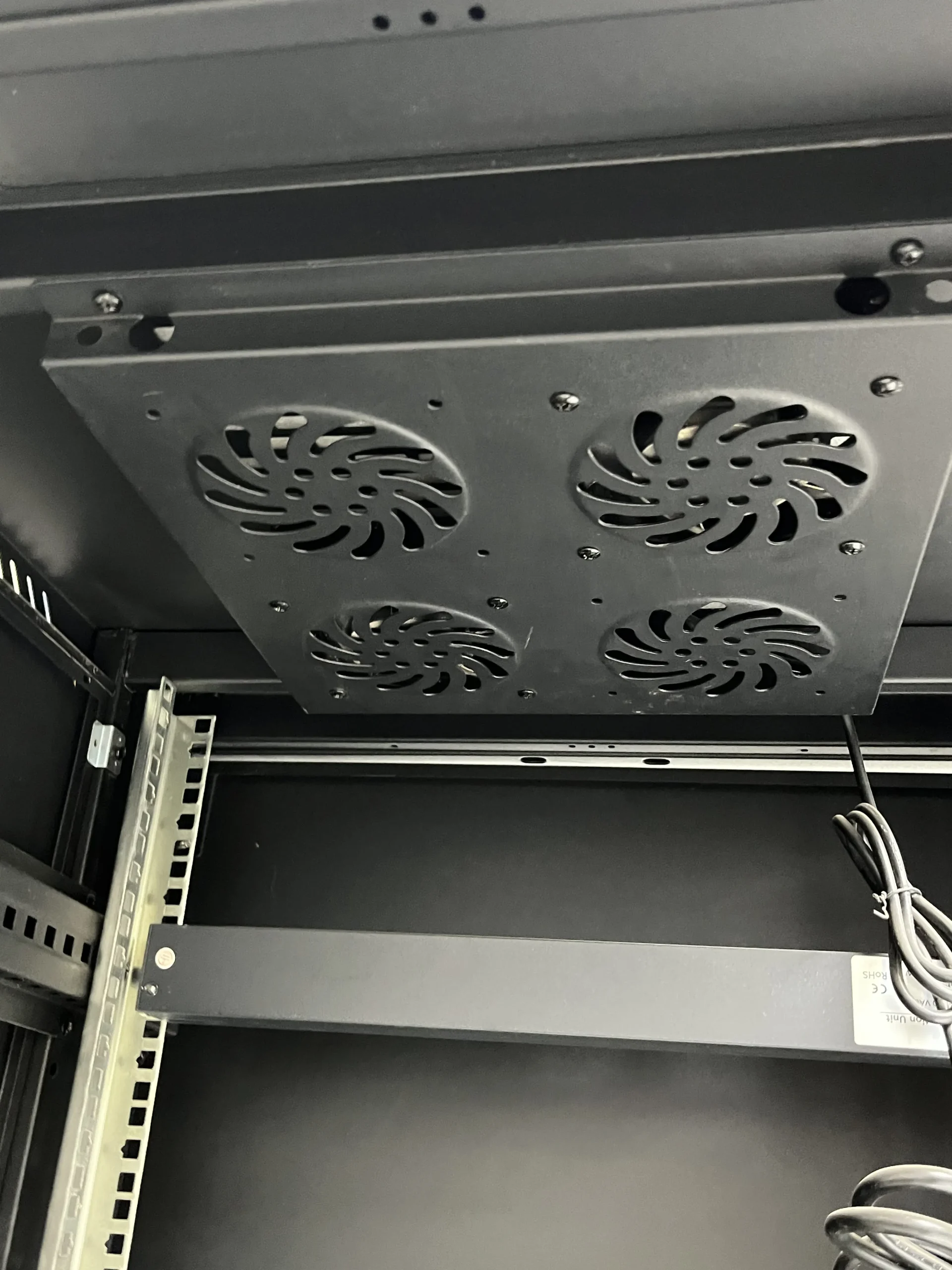 32U Floor Network Cabinets Image 7